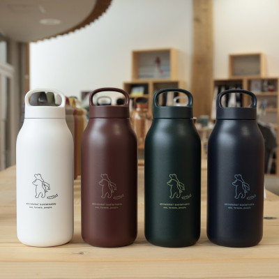 知床トコさん ウォーター タンブラー グリーン 550ml×1本 蓋付き 軽量【KINTO】【配送不可地域：離島・沖縄県】