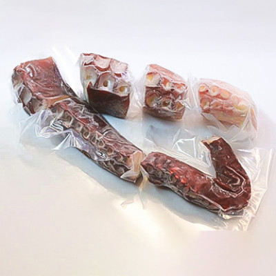 浜茹で 冷凍タコ足刺身用 900g 使いやすい小分け たこしゃぶにもおすすめ ミョウバン不使用【配送不可地域：離島・沖縄県】