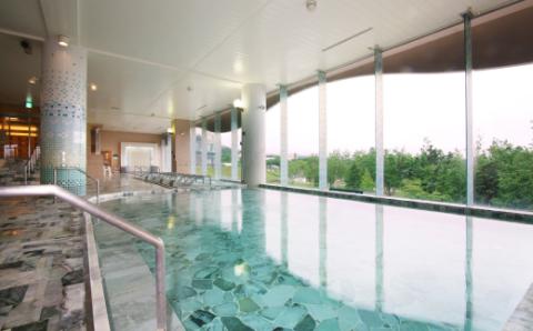 【ペア宿泊券】世界自然遺産「知床」に泊まろう!知床第一ホテルのマルスコイを堪能【1泊2食付】平日限定