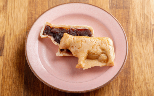 牛型の最中「モーなか牧場のまち佐呂間」16個入り SRMJ011