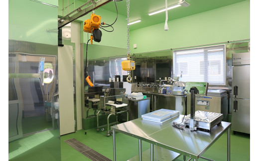 オホーツクジビエ　野生天然エゾシカ　バラ肉1kg&スネ肉1kg ( ふるさと納税 鹿肉 ヘルシー 赤身肉 高たんぱく 低脂肪 北海道産 焼肉 BBQ 簡単調理 北海道 遠軽町 株式会社オホーツクジビエ ) en01-00115