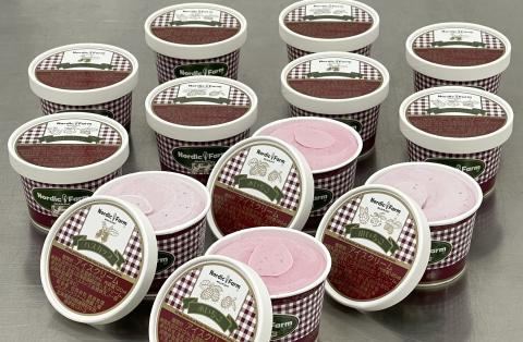 ～山いちご&木いちご&ハスカップ～ 自然な野山の果実アイスクリーム120ml　3種類合計12個 ( ふるさと納税 アイスクリーム 北海道産 生クリーム 使用 ベリー系 スイーツ デザート 冷凍スイーツ 北海道 遠軽町 ノルディックファーム ) en01-00088