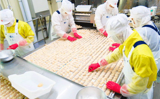 定期便3ヵ月【緊急支援品】 オホーツク海産 冷凍 ほたて 貝柱 1kg 帆立 ホタテ 刺身 玉冷 海鮮 魚介 国産 サロマ湖 北海道