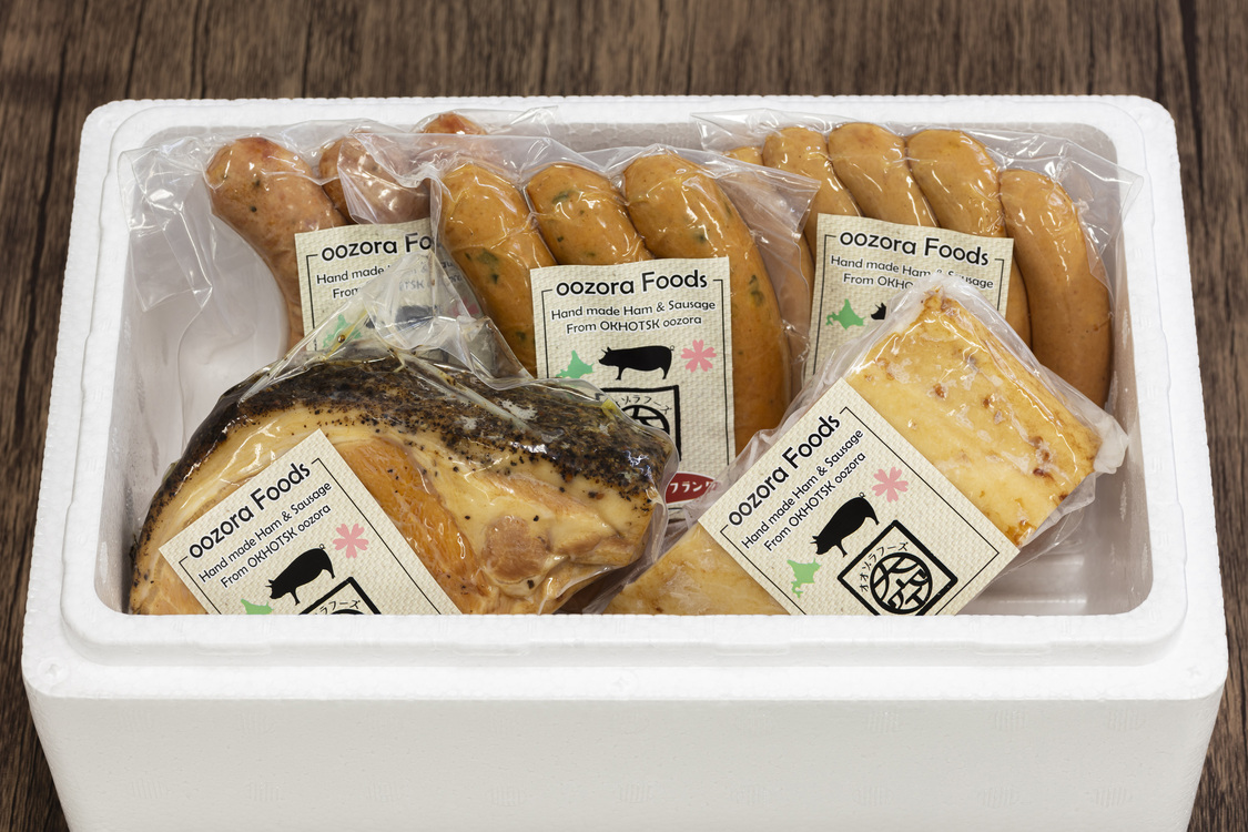 【12/15までのご入金で年内発送】オホーツクポーク贅沢詰合せ5種 OSE002