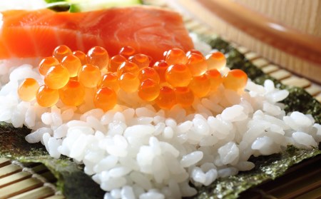 【12月23日決済確定分まで年内発送】いくら 北海道 白老産 前浜加工 500g ＜斉藤水産＞ AM170