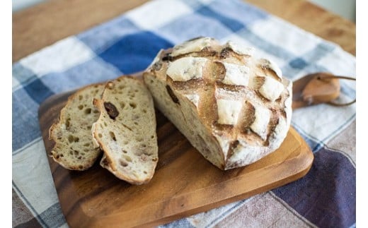 厚真を味わう 自家製酵母のパン詰め合わせ Aセット《厚真町》【パン工房Chillin'】 道産 国産 小麦  自家製酵母 朝食 冷凍配送 北海道 [AXBC001]