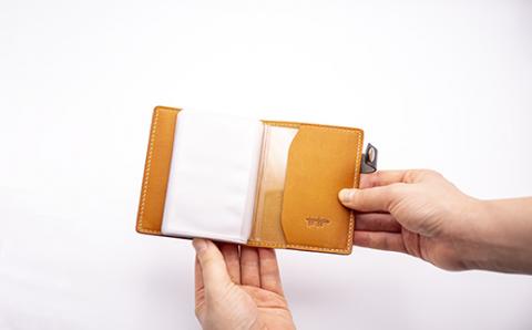 tanikoオリジナル 革3点セット（長財布・眼鏡スタンド・カードケース）Dセット《厚真町》【Taniko leather】 革 革小物 レザー 作家物 長財布 財布 メガネ メガネスタンド カード ケース ギフト 北海道 [AXAP004]