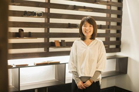 tanikoオリジナル 財布（キャメル）《厚真町》【Taniko leather】 革 革小物 レザー 作家物 長財布 財布 ギフト 北海道 [AXAP006] 90000 90000円