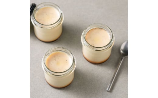 【全3回定期便】平飼い卵のクラシックプリン 8個 【テンアール株式会社】 プリン ぷりん デザート スイーツ オリジナル たまご 玉子 素材の味 北海道 定期便 [AXAN082]