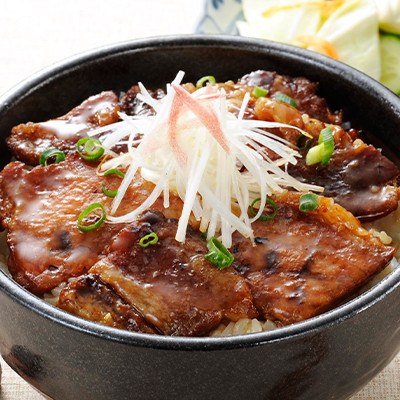 【北海道安平町】炭火焼豚丼の具 800g(100g×8パック)【配送不可地域：離島】