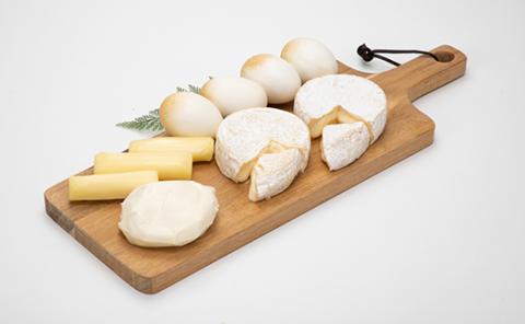 安平町特産品セット (チーズセット＆かしわのたまご)【配送不可地域：離島】