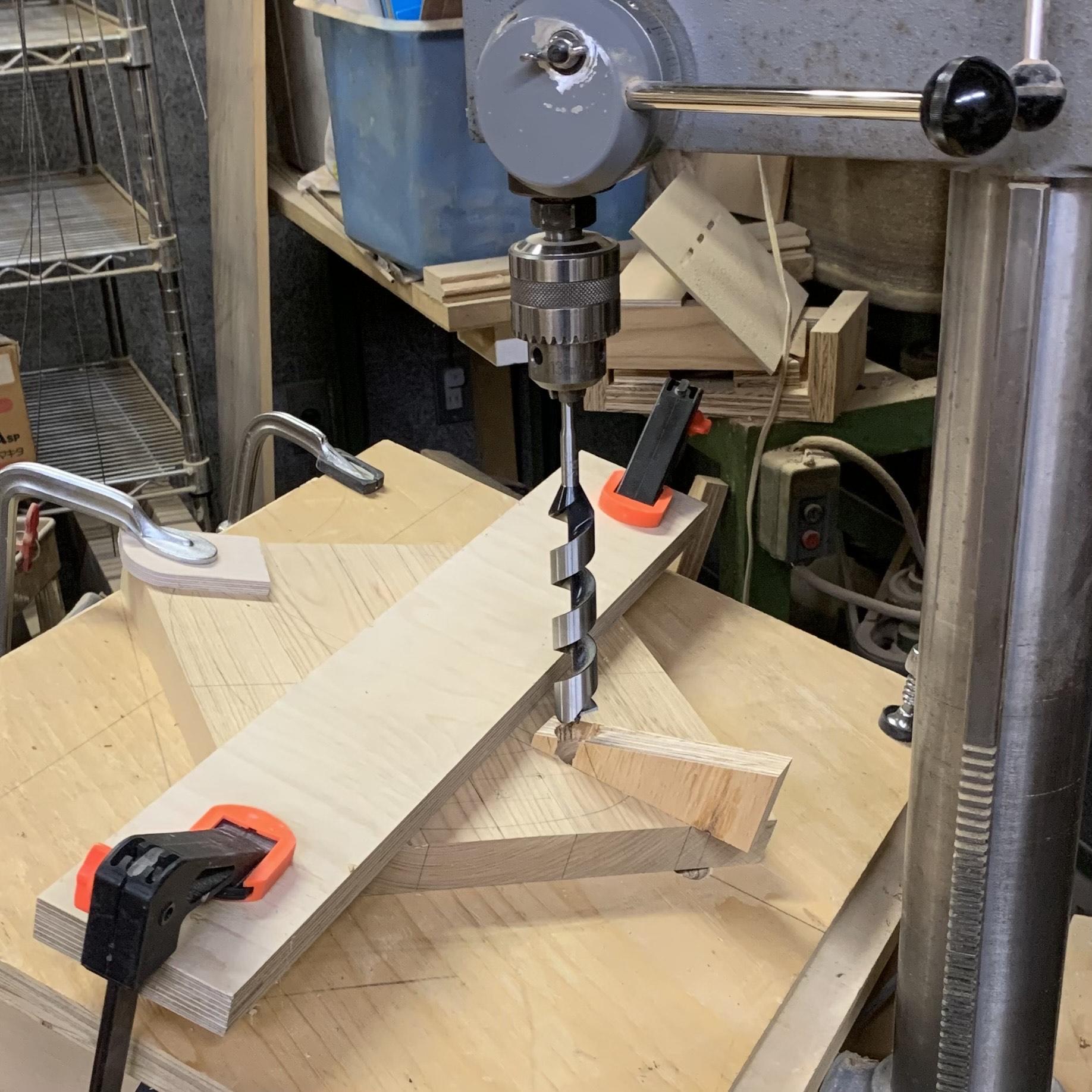 エゾヤマザクラの子供用木製椅子【様似町アポイ岳】