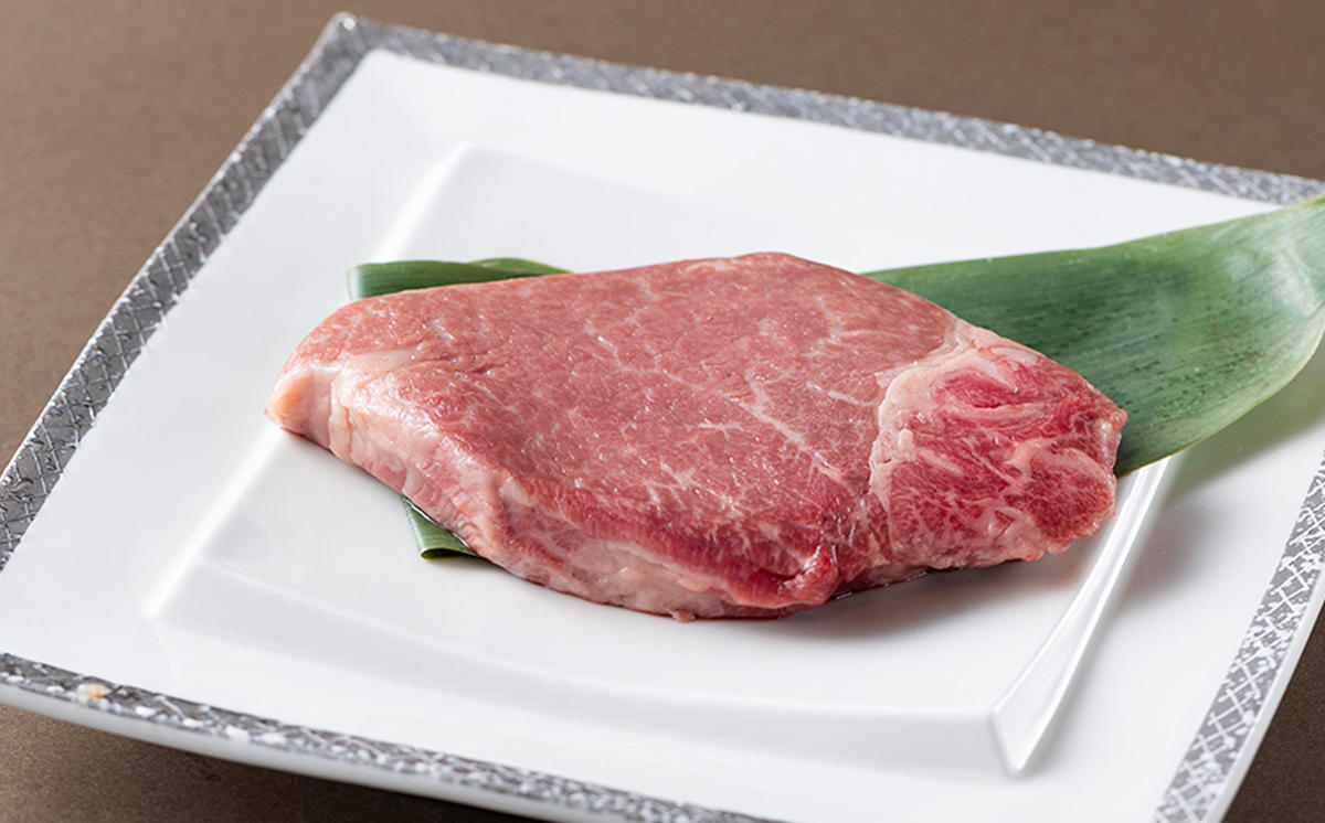 北海道産 黒毛和牛 みついし牛 A5 ヒレステーキ 計 600g (約150