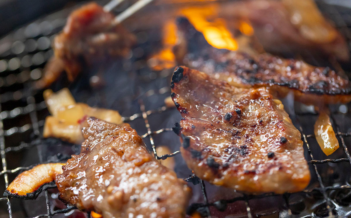 北海道産 黒毛和牛 こぶ黒 A5 味付けカルビ 計 600g (300g×2パ