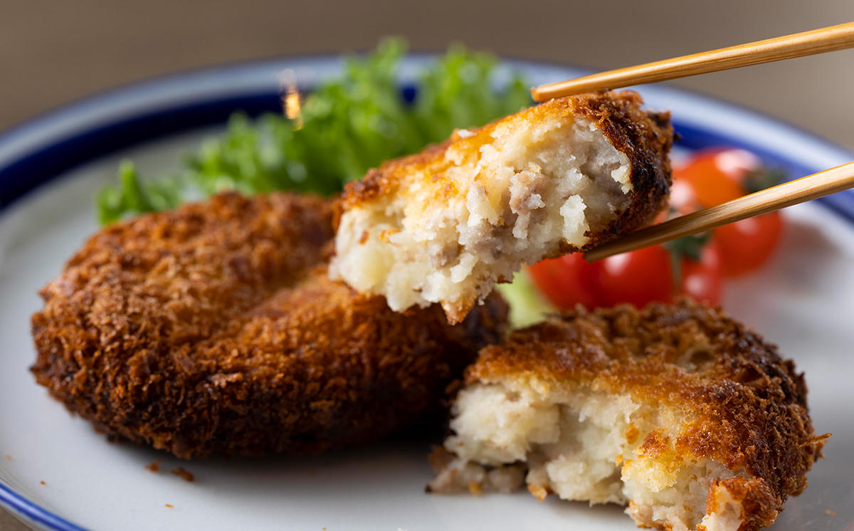 北海道産 黒毛和牛 みついし牛 と ホエー豚 の ハンバーグ 