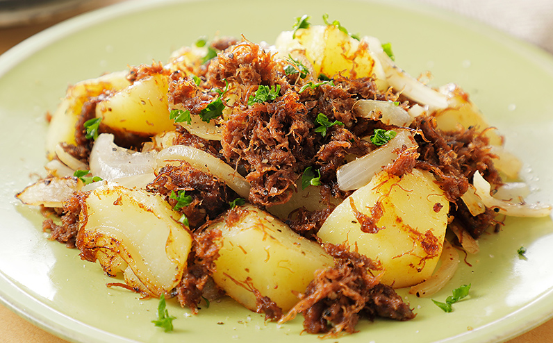 十勝ハーブ牛 黒胡椒で作った コンビーフ 95g×8缶 国産 北海道 牛 肉 牛肉 国産 無添加 無塩せきコンビーフ 粗ほぐしタイプ 缶詰 保存食 非常食 時短 お取り寄せ 北のハイグレード食品2021受賞