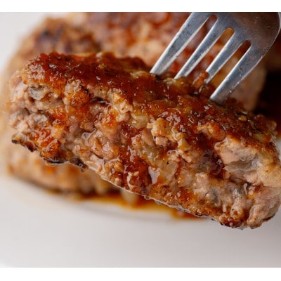 【毎月定期便】北海道十勝鹿追産 放牧黒豚 ひき肉＆切り落としセット(1,950g)定期便 全12回【配送不可地域：離島】