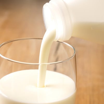 【カントリーホーム風景】牧場てづくりギフト「ウタリ」 ヨーグルト ミルクコーヒー セット　計4種類【配送不可地域：離島】