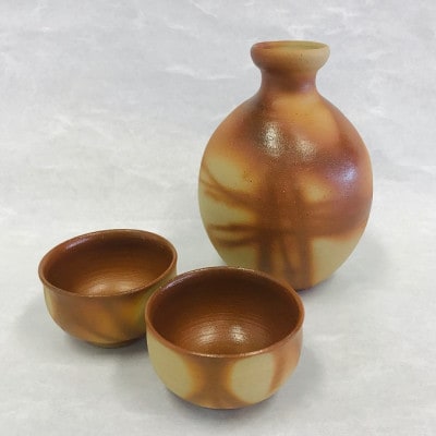 『鹿追焼』緋襷酒器3点セット　桐箱付