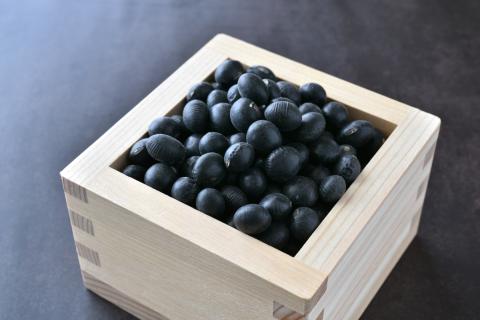 令和7年産 十勝めむろ 黒豆 300ｇ×6袋 me003-102c