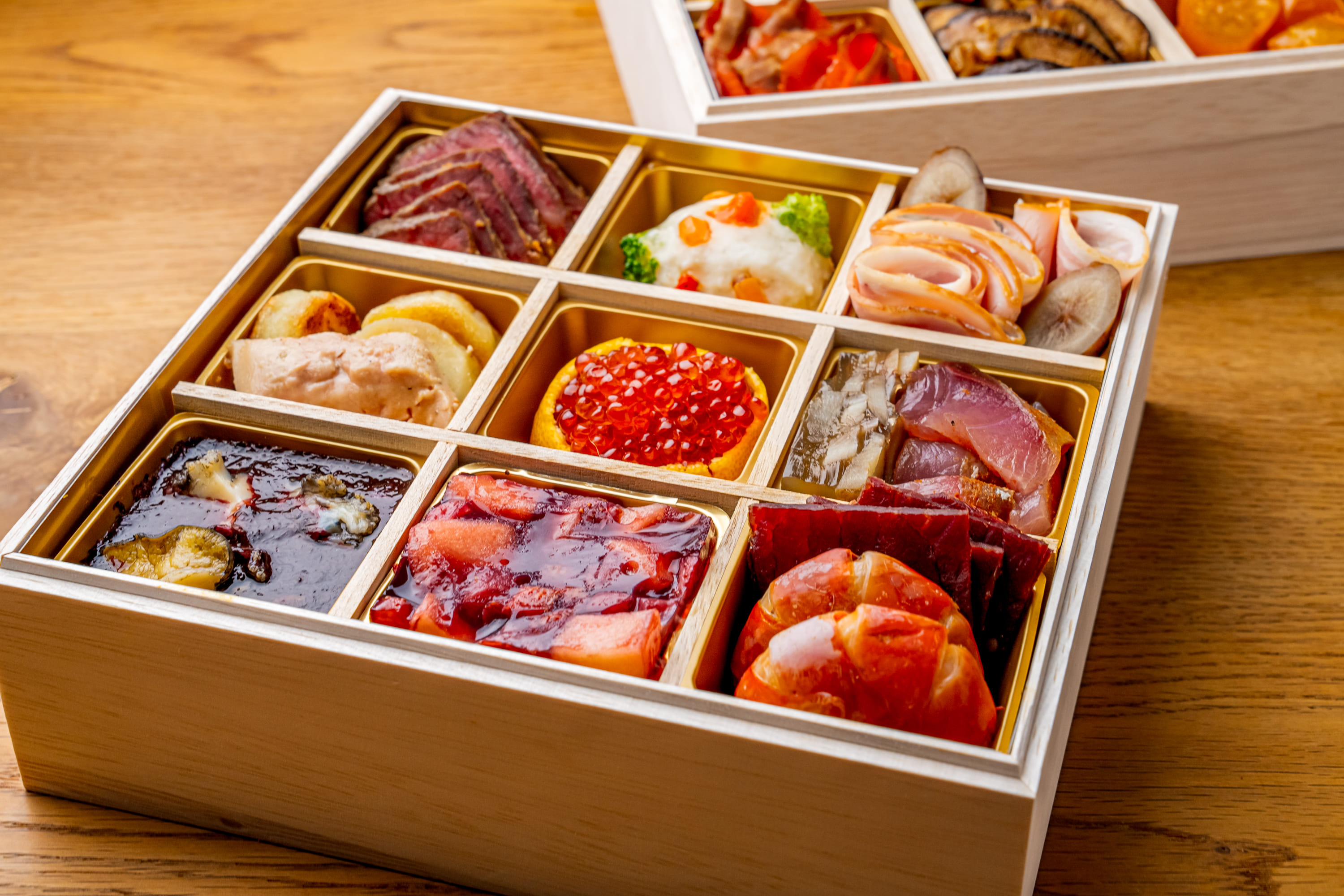 【代官山 レストラン ル・ジャポン】芽室町産食材使用 特製フレンチお節 ローストビーフ300g 山わさび付き　me061-047