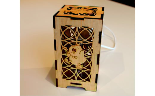 木製行燈型 LEDランタン ☆ 村のマスコット「ピータン」入り☆[AG1-2B]