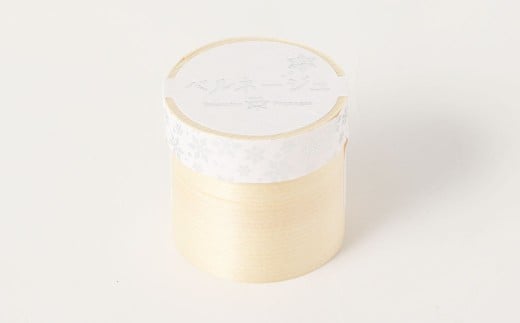 【3ヶ月定期便】 ベルネージュ 70g×3個セット 定期便3回 計9個 チーズ 白カビチーズ 生クリーム入り 白カビ 生乳 濃厚 おつまみ お酒のお供 おやつ 料理 乳製品 加工食品 [027-0113]