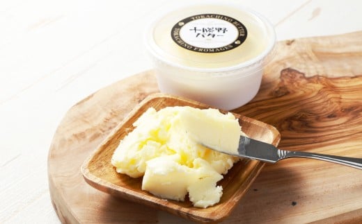 【3ヶ月定期便】 十勝野バター 125g×3個 セット 計9個 バター 加塩 有塩 乳製品 [027-0143]