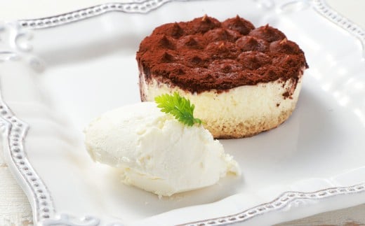 【3ヶ月定期便】 マスカルポーネ 125g×9個 セット 計27個 チーズ マスカルポーネチーズ フレッシュチーズ 乳製品 冷蔵 [027-0126]