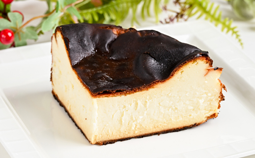 濃厚バスクチーズケーキ　15cm  北海道産クリームチーズと生クリームを贅沢に使用【配送不可地域：離島】