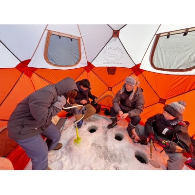 白銀の世界ぬくもりの中で-ワカサギ釣り-(1月～2月)「1名様 約2.5時間 完全プライベート制!」