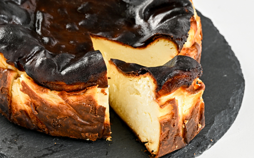 濃厚バスクチーズケーキ　15cm  北海道産クリームチーズと生クリームを贅沢に使用【配送不可地域：離島】