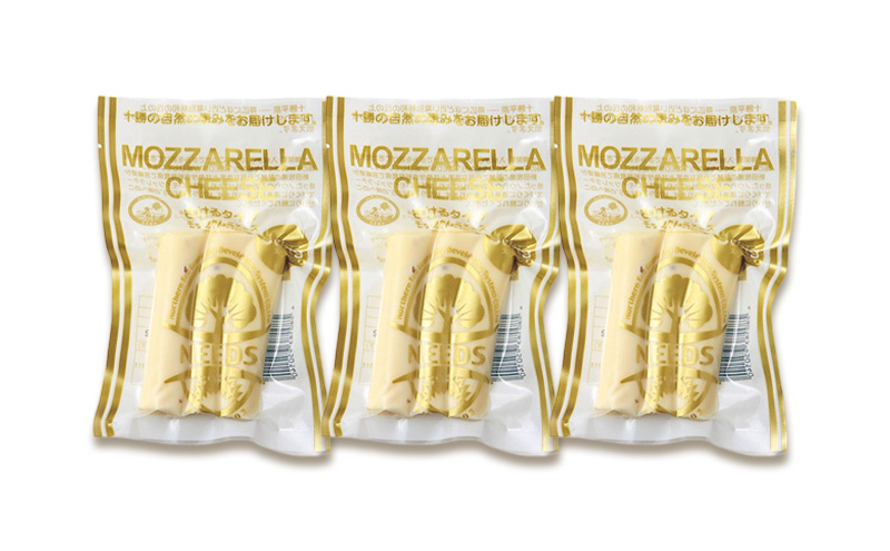 北海道 十勝 モッツァレラチーズ さけるタイプ(ホワイトペッパー)70g×3個［チーズ工房NEEDS］【 モッツァレラ チーズ ミルク ワイン 乳製品 北海道 十勝 幕別 】