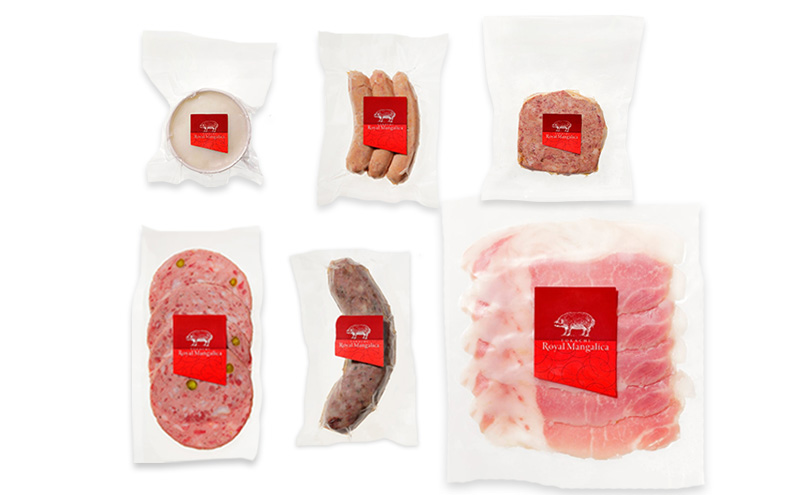 国宝・十勝ロイヤルマンガリッツァ豚 シャルキュトリセット 肉の加工品 リエット ウィンナー ソーセージ パテ モルタデッラ ロースハム 贈り物 ギフト 丸勝十勝ヒルズ