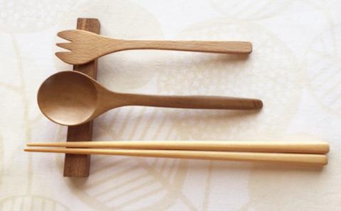 十勝の木のうつわ［天然木製］ はし置き 5本入り [12cm×1.2cm×1.6cm /1本]【 工芸品 箸置き 食器 北海道 十勝 幕別 】