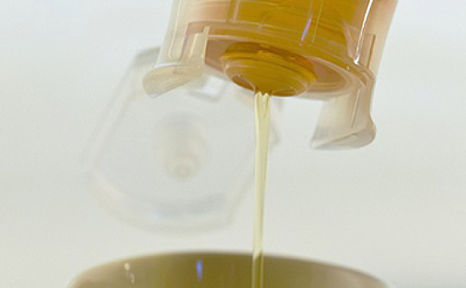 【国産純粋蜂蜜】北海道産 アカシア蜂蜜 500g［ナルセ養蜂場］【 はちみつ ハチミツ 蜂蜜 ハニー 無添加 天然 健康 美容 料理 無添加 純粋 希少 大容量 ギフト プレゼント 自宅用 家庭用 北海道 十勝 幕別 】