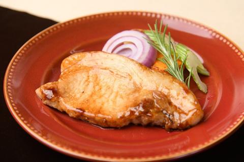 北海道黒豚1頭ブロックセットB3kg(500g×6パック) 豚肉 お肉 豚 ロース バラ モモ 豚ロース 豚バラ 豚もも 豚モモ肉 バラ肉 冷凍 黒豚 北海道豚