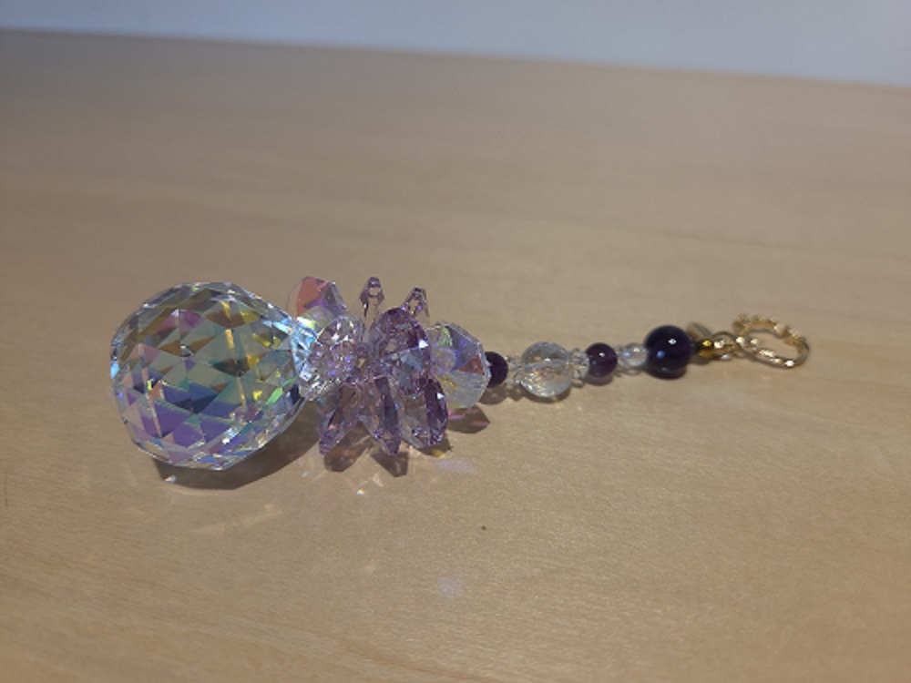 サンキャッチャー（山幸） 北海道 池田町 いけだワイン城 オリジナル クリスタル インテリア 窓飾り 天然石 クリスタル アクセサリー ギフト