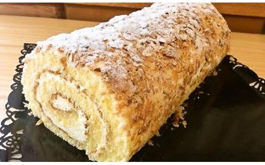 ロールケーキとプチスイーツセット