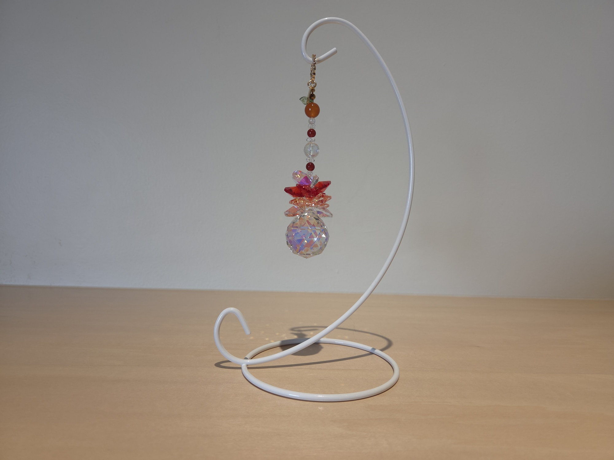 サンキャッチャー（ロゼ） 北海道 池田町 いけだワイン城 オリジナル クリスタル インテリア 窓飾り 天然石 クリスタル アクセサリー ギフト