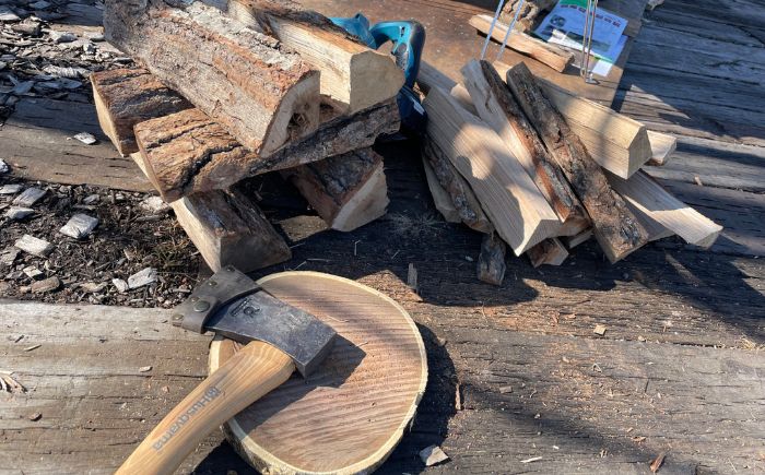 あしょろのミズナラ薪 約20kg《足寄町》【合同会社tetote】 [BEBD001]