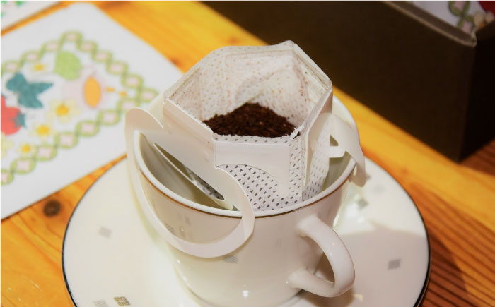 いちごブレンド 3種×各4袋《足寄町》【珈琲座間屋】 コーヒー [BEAV001]