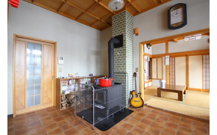 【ハンターがいる宿】GuestHouse ぎまんち 宿泊券（1名様・1泊素泊まり）《足寄町》【野生肉専門店やせいのおにくや】 旅行 体験 [BEBE012]