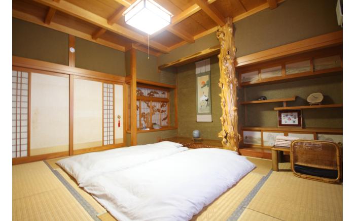 【ハンターがいる宿】GuestHouse ぎまんち 宿泊券（1名様・1泊素泊まり）《足寄町》【野生肉専門店やせいのおにくや】 旅行 体験 [BEBE012]