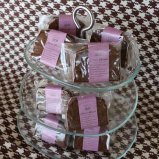 お菓子詰め合わせ セット(人気 チョコパウンドケーキ 8コ)＜北海道のおすすめ スイーツセット ＞【配送不可地域：離島】