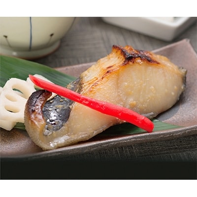 【12/21まで年内発送】釧之助本店人気の組合せセットB＜銀だら味噌漬け＆いか塩辛＆焼鮭手ほぐし＞【配送不可地域：離島】