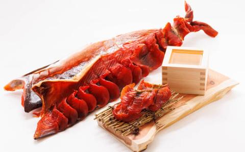 【12/21まで年内発送】＜北海道産＞秋鮭(サケ)のみを使用した「鮭とば半身」3枚【配送不可地域：離島】