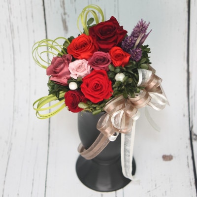 プリザーブドフラワー アレンジメント 赤色のバラ(プレミアム)＜老舗の花屋さんの手づくり/ギフト用＞