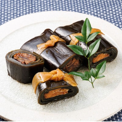 【毎月定期便】北海道産昆布で鮭と鰊を丁寧に巻いた昆布巻きセット 合計2本(1本×各1袋)全3回