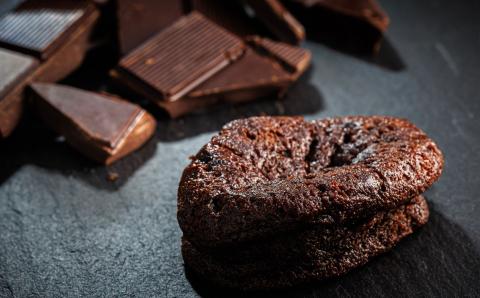 お菓子詰め合わせ セット(人気 半熟 フォンダ ショコラ 8コ)＜北海道のおすすめスイーツセット＞【配送不可地域：離島】